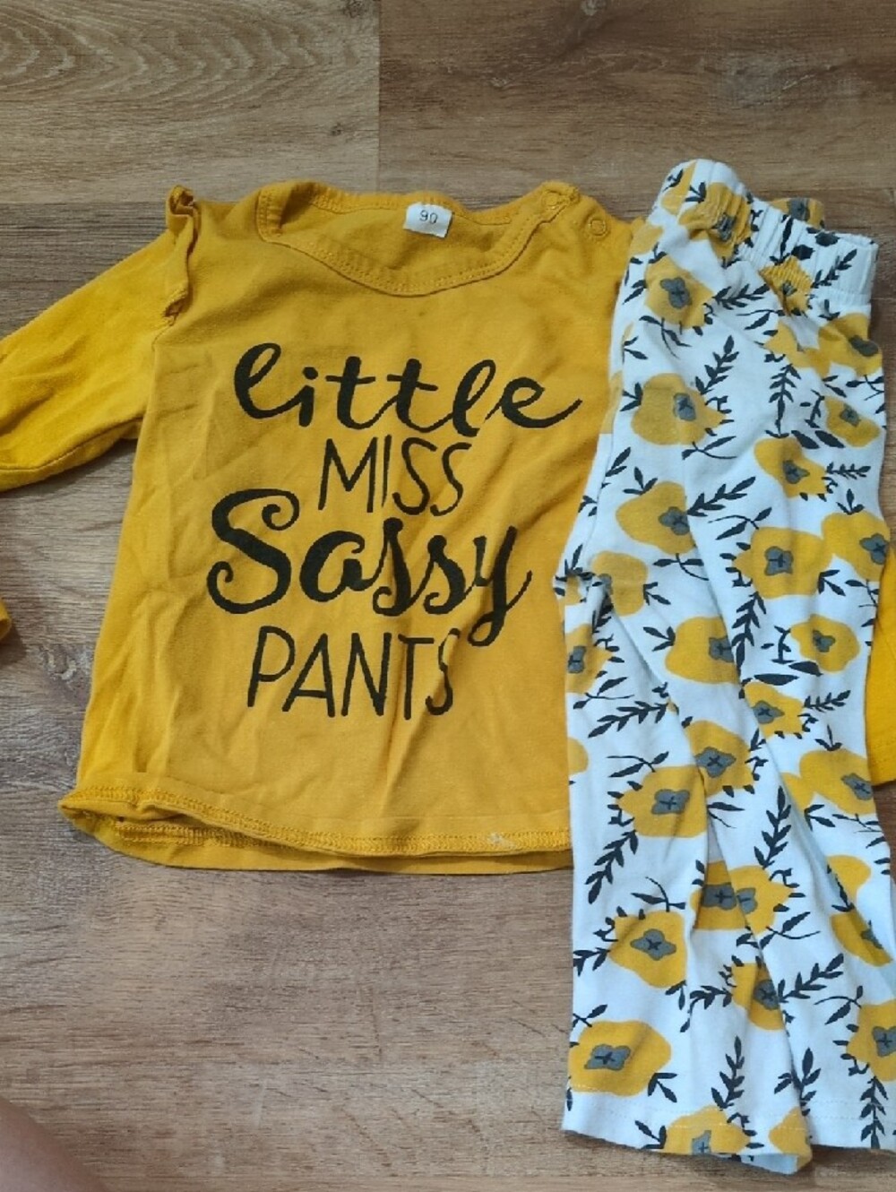 Bundle/Set Of 15 2T Winter Shirts And Dresses - Picture 16 of 16